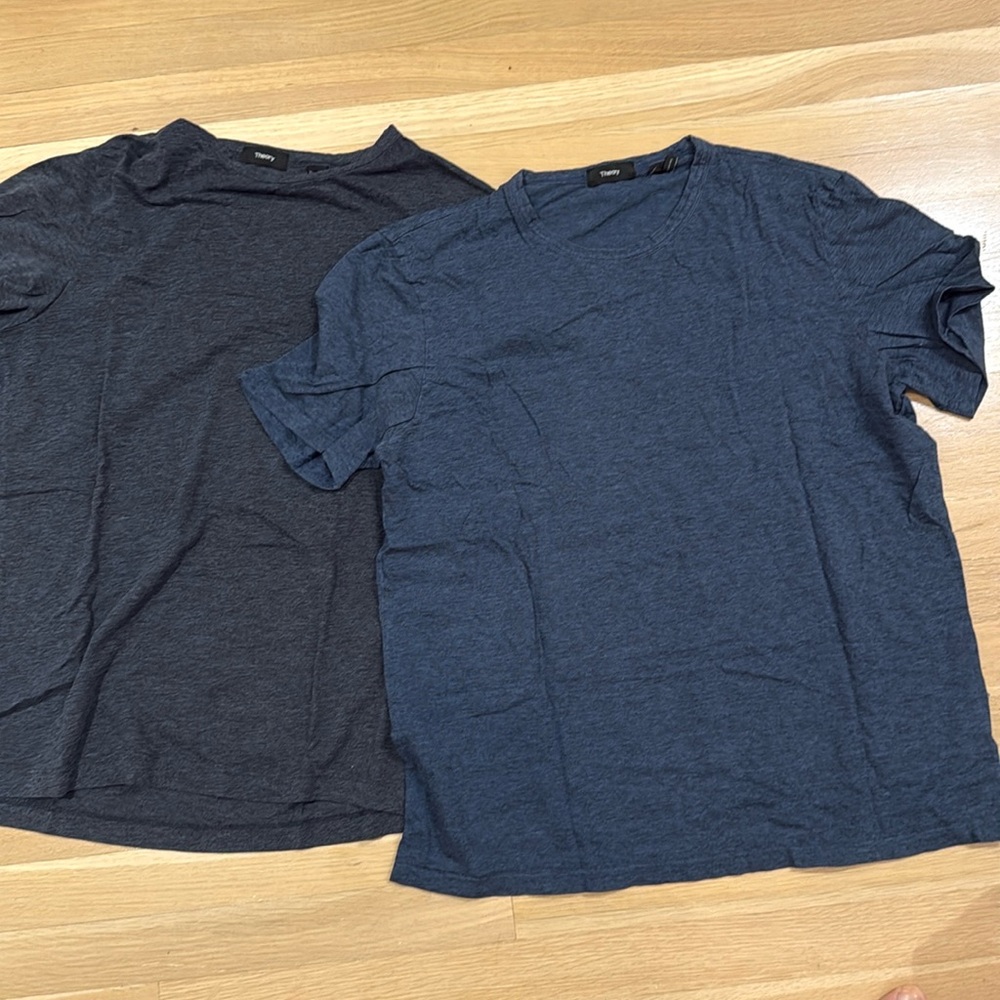 2 Theory t shirts. Blue and grey. Both size XL